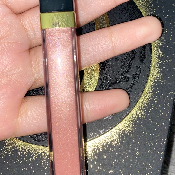 Chanel lipgloss 744 and 722 - Picture 5 of 5
